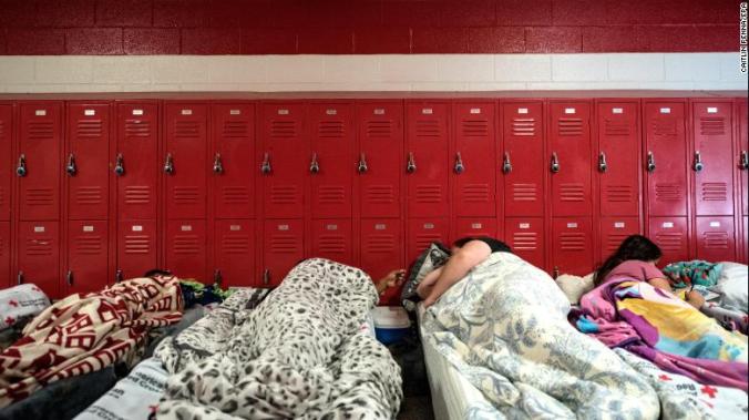 Shelter at Burgaw Middle School, Sept. 12. EPA/CAITLIN PENNA