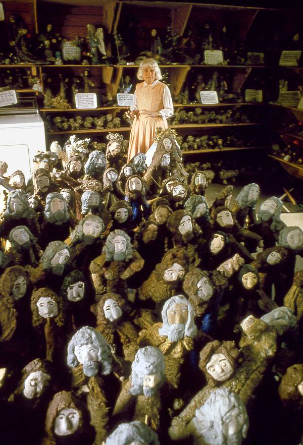 Annie Hooper and the Sermon on the Mount at her home in Buxton, N.C., ca. 1975. Photo by Roger Manley. Courtesy, the Kohler Foundation