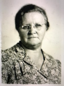 Wilhemina Van Rackel, Dutch immigrant. She immigrated to the U.S. in 1912 and was a florist in Dudley, a rural community in the southern part of Wayne County, N.C., when she registered as an alien in 1940. Courtesy, North Carolina Digital Library.