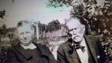 Shad boat builder Ken Mann and his wife Martha. Courtesy, Earl Willis, Jr.