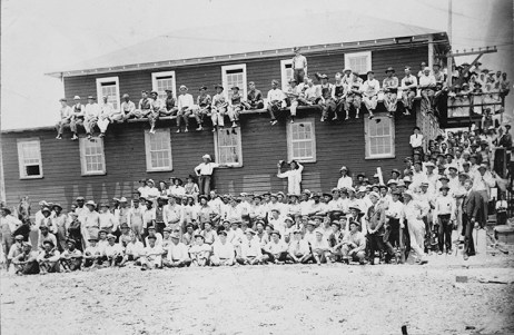 Shipyard workers in Morehead City, N.C., ca. 1918. Courtesy, State Archives of North Carolina