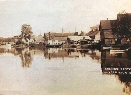 Fish house district on the Vermilion River, Vermilion, Ohio, early 20th century. Courtesy, Ritter Public Library. (The library's copy of this print came from Rich Tarrant's website Vermilion Views