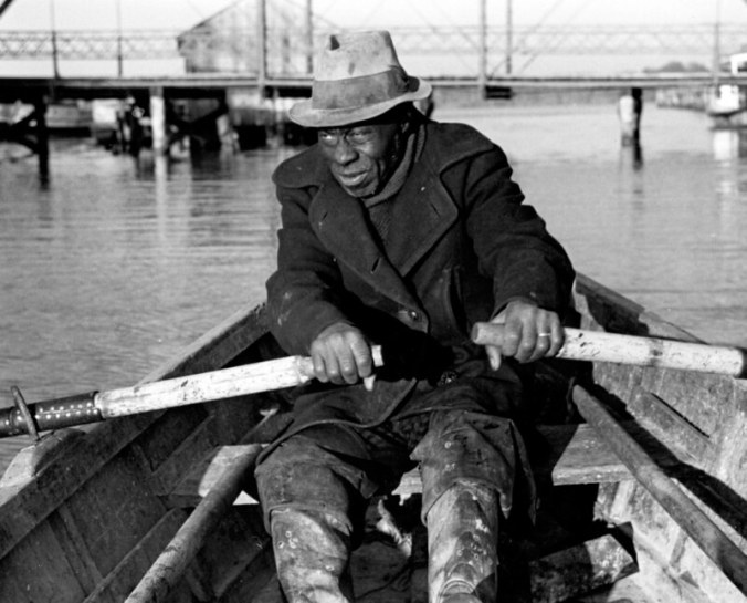 Gill-net fisherman, Edenton, N.C., ca. 1937-39. Photo by Charles A. Farrell. Courtesy, State Archives of North Carolina