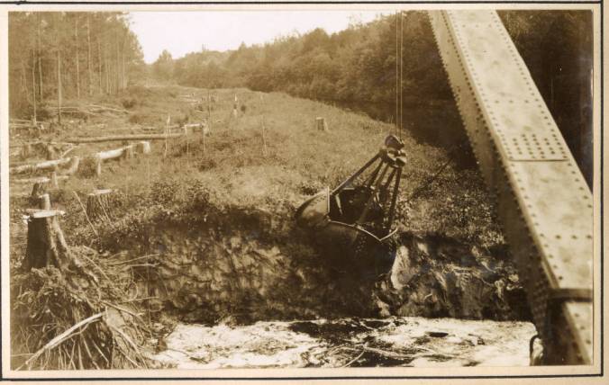 Derrick 14 dredging Turners Cut, Sept. 17, 1931. Source: Office of History, HQ, Army Corps of Engineers