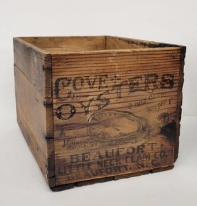 This is one of the Beaufort Little Neck Clam Co.'s shipping boxes for oysters in the shell. The company operated in Beaufort, in Swansboro for a short time, then in Hampstead, N.C. I found this image at liveauctioneers, an on-line auction house. 